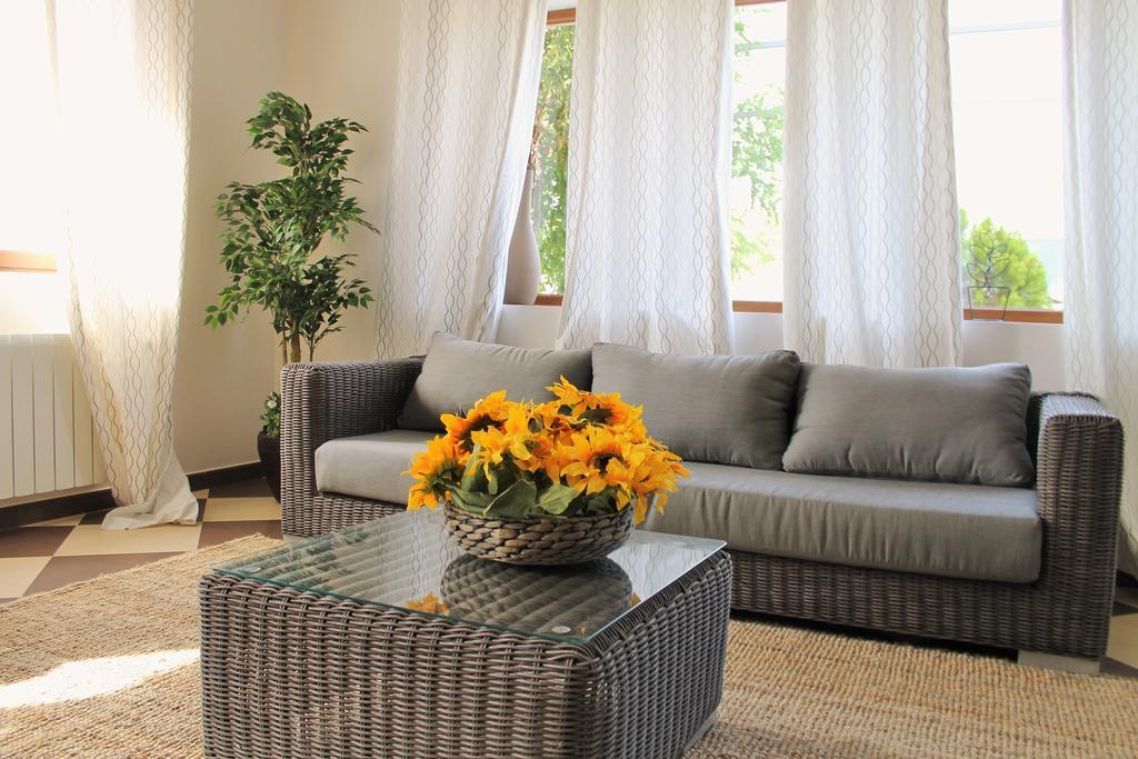 Hostal Landhaus El Molar Bagian luar foto