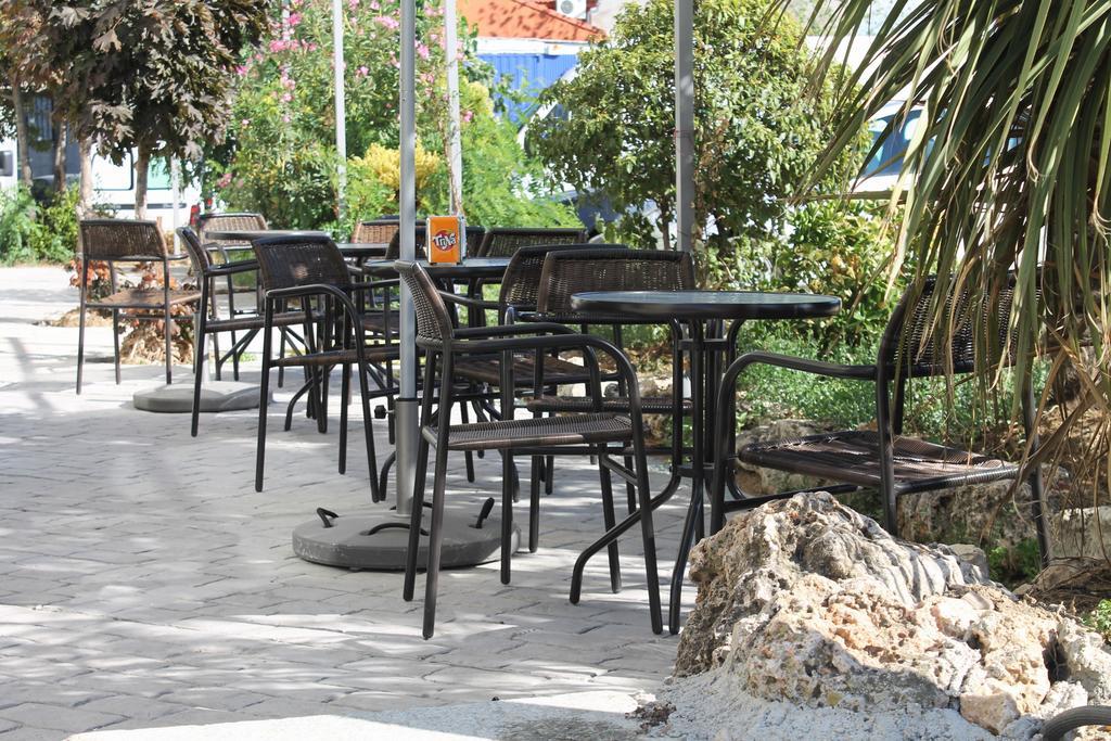 Hostal Landhaus El Molar Bagian luar foto